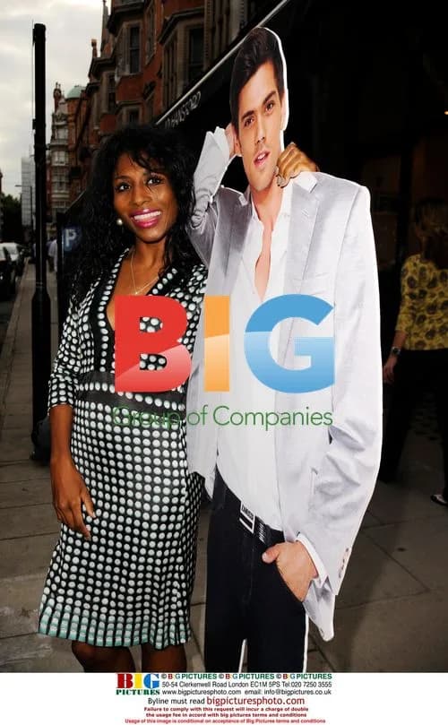Sinitta out with 'new man' in London