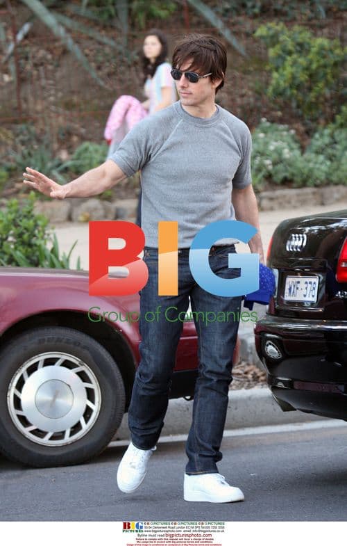 Tom Cruise, Katie Holmes and Suri in Melbourne