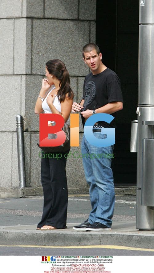 Australian cricket team departs after Ashes loss