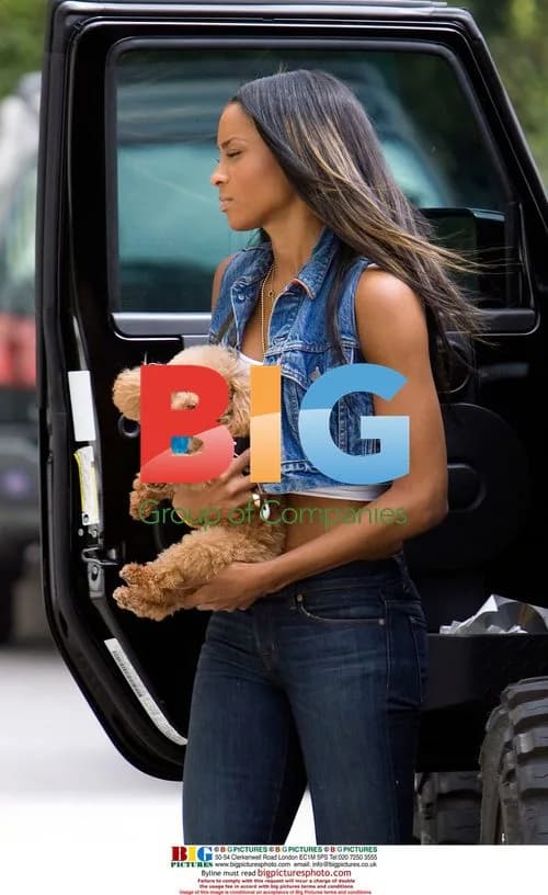 Ciara shopping in Beverly Hills