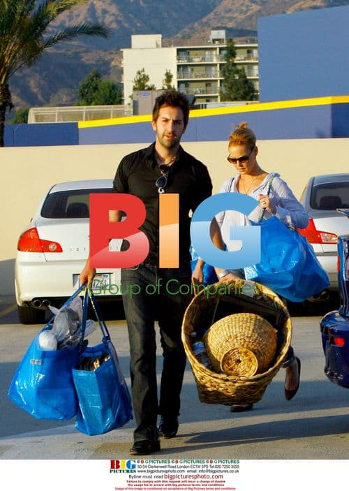 Katherine Heigl and Josh Kelly at Ikea