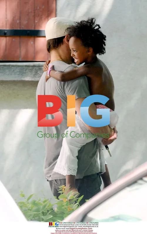 Brangelina and Daughters Dine in France