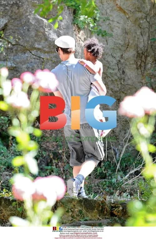 Angelina Jolie and Brad Pitt with daughters in France