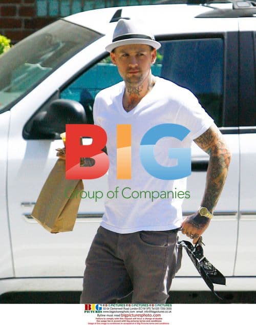 Benji Madden grabs a bite before studio session