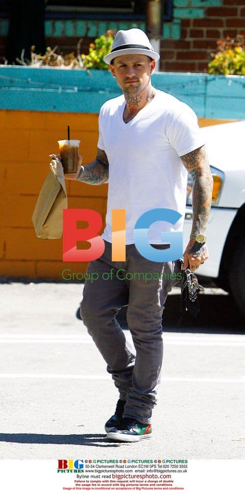 Benji Madden grabs a bite before studio