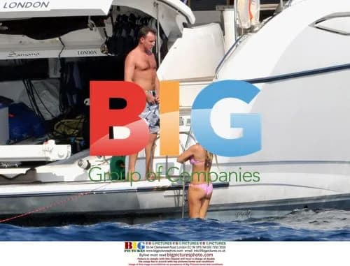 Geri Halliwell on Holiday in France