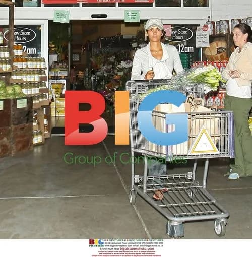 Halle Berry Late Night Shopping in LA