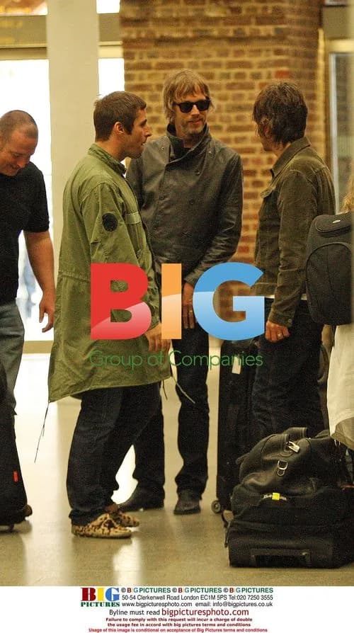 Liam Gallagher meets Oasis bandmates at station