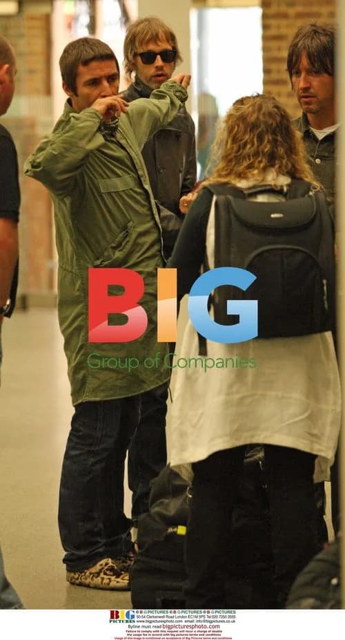 Liam Gallagher meets Oasis bandmates at Kings Cross