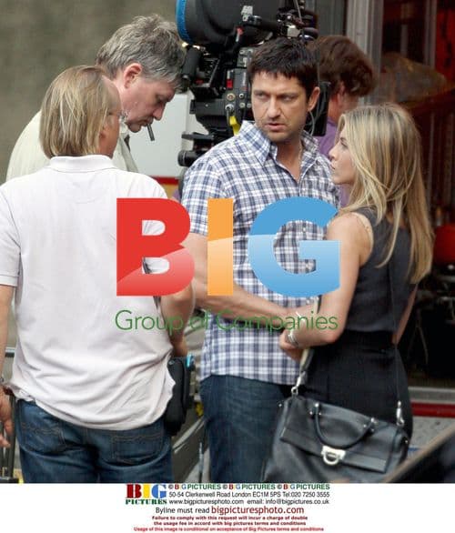 Jennifer Aniston and Gerard Butler on film set