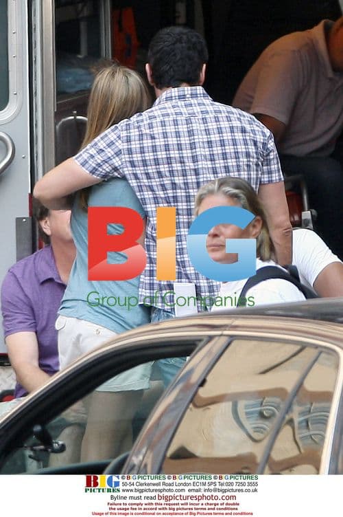 Jennifer Aniston and Gerard Butler on 'The Bounty' set