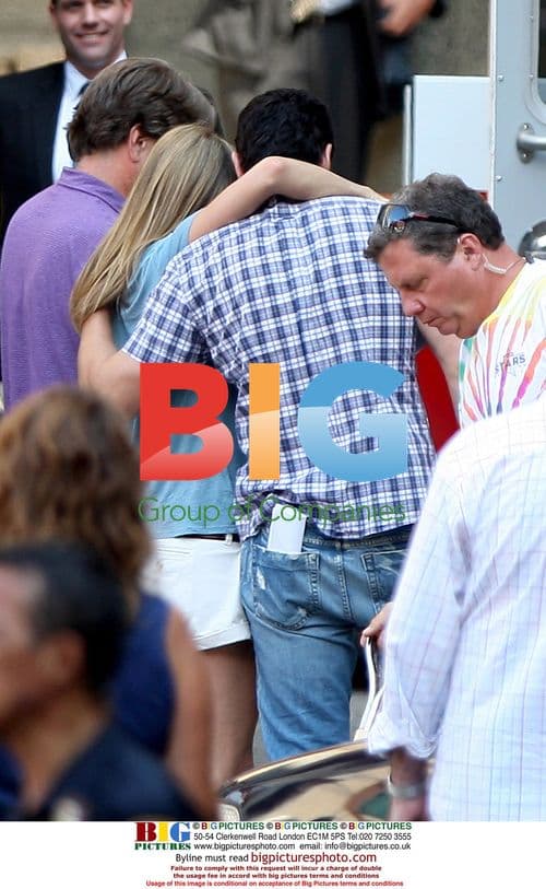 Jennifer Aniston and Gerard Butler on 'The Bounty' set