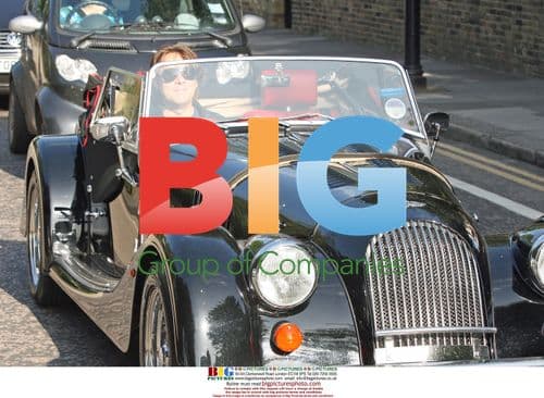 Jonathan Ross drives Morgan V8 in London