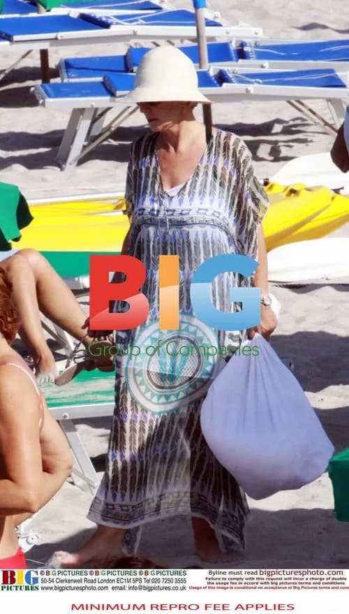 Helen Mirren Relaxes on Italian Beach