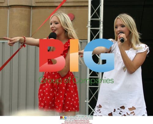 Twins Sam and Amanda Merchant Perform at Fun in the Sun Festival