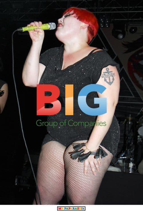 Gossip band performs at London's Forum