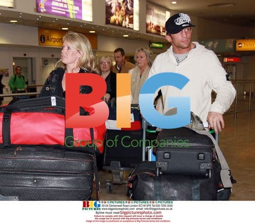 Alex Reid returns to London from LA