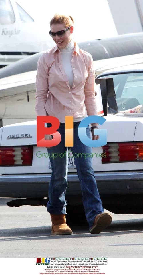 Katherine Heigl and Josh Kelley jet off