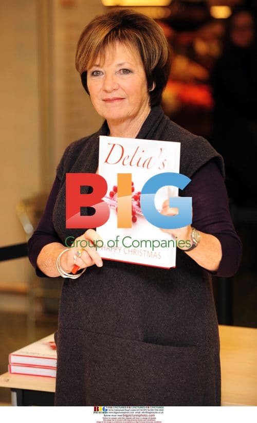 Delia Smith signs book at John Lewis