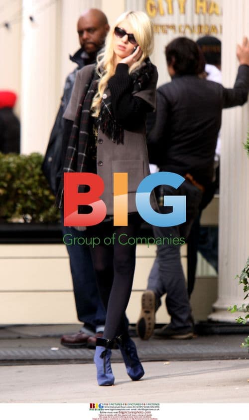 Taylor Momsen filming 'Gossip Girl'