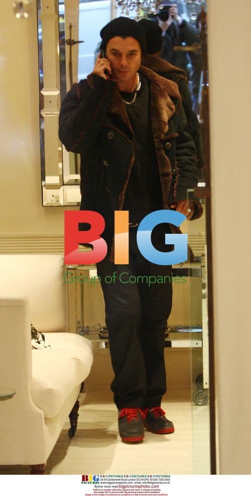 Gwen Stefani and Gavin Rossdale shopping in London