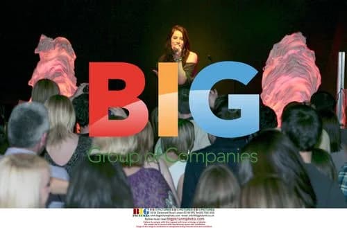 Lucie Jones Performs at Chicago Rock Cafe