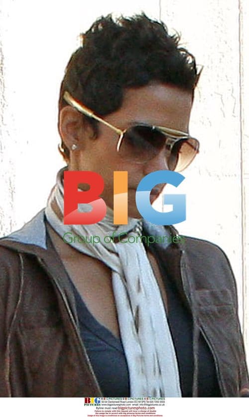 Halle Berry in Stylish Outfit Visiting Friend