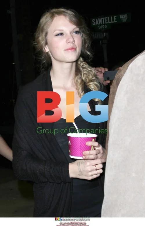 Taylor Swift and Taylor Lautner on a date