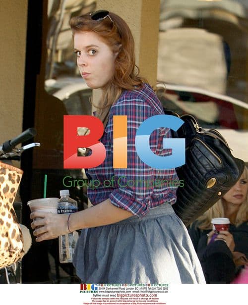 Princesses Beatrice and Eugenie Grab Coffee