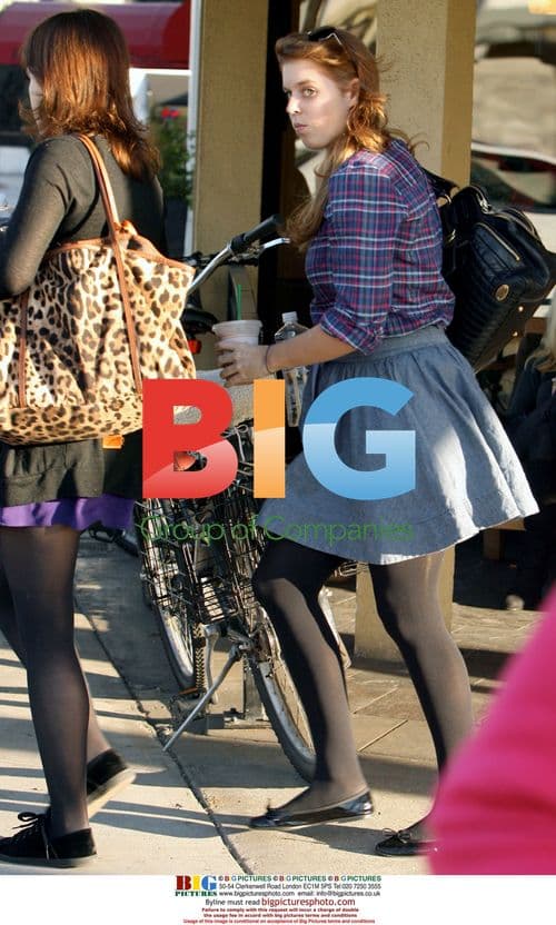 Princesses Beatrice and Eugenie Grab Coffee