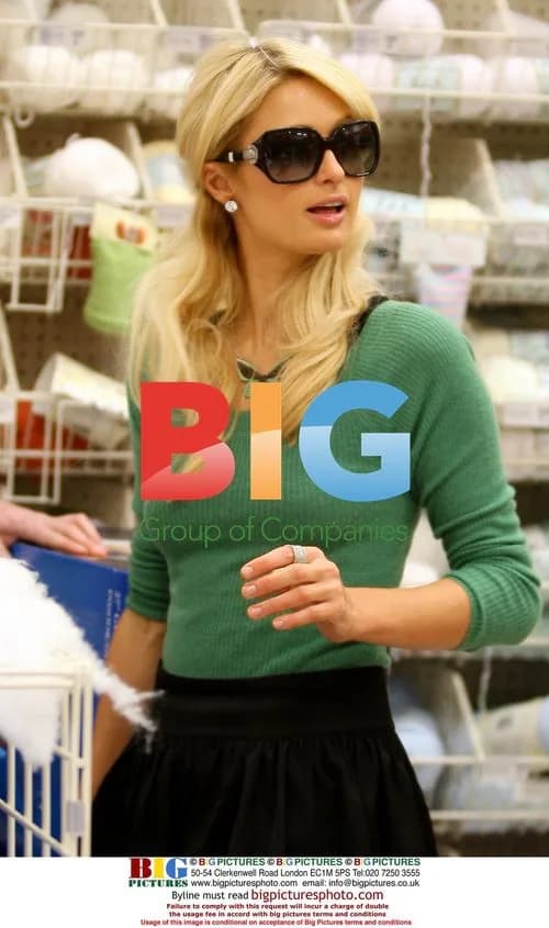 Paris Hilton shops for Christmas supplies