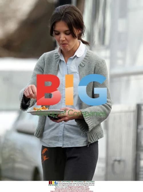 Katie Holmes on Set of 'The Romantics'