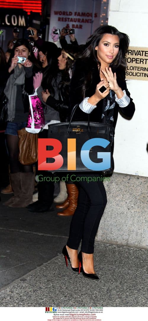 Kim Kardashian Promoting 'Keeping Up with the Kardashians'