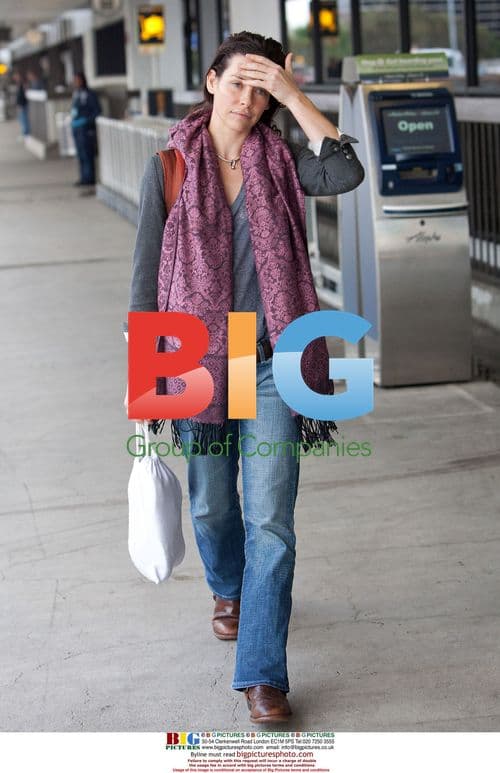 Evangeline Lilly at LAX