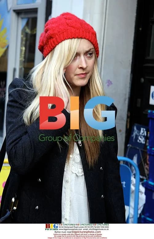 Fearne Cotton Shopping in London