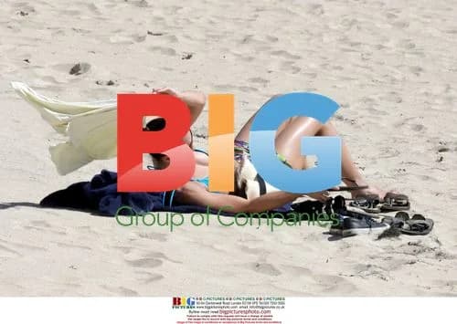 Kristin Davis on holiday with new boyfriend