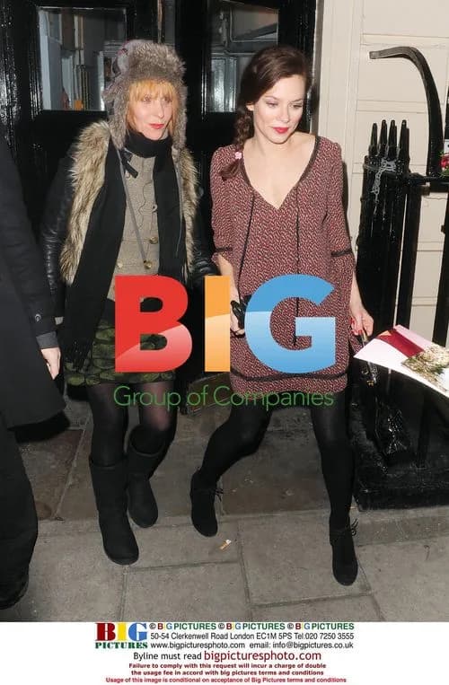 Anna Friel Leaves Theatre Royal