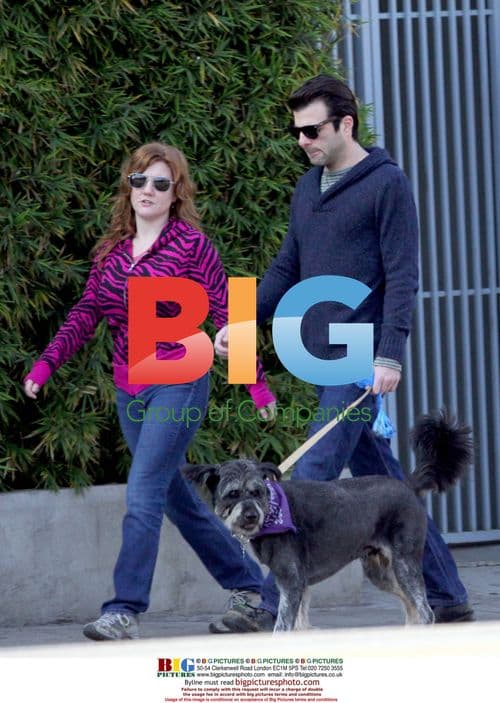 Zachary Quinto Picks Up After Dog in LA