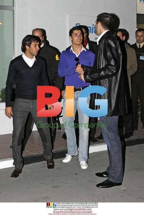 Celebrities visit children's hospital