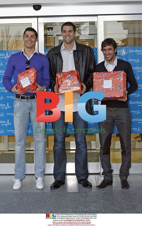 Celebrities Visit Children's Hospital