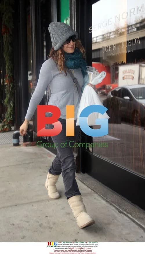 Sarah Jessica Parker Visits Hair Salon