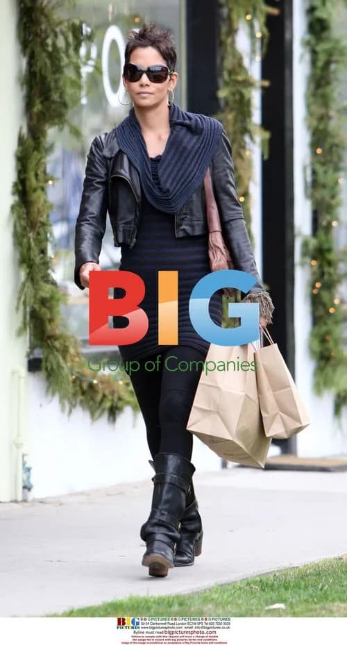 Halle Berry shopping for holiday cards