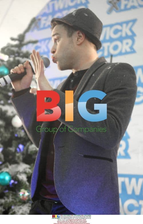 Stacey Solomon and Olly Murs at Gatwick Factor launch