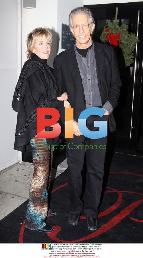 Jane Fonda leaves restaurant with Richard Perry