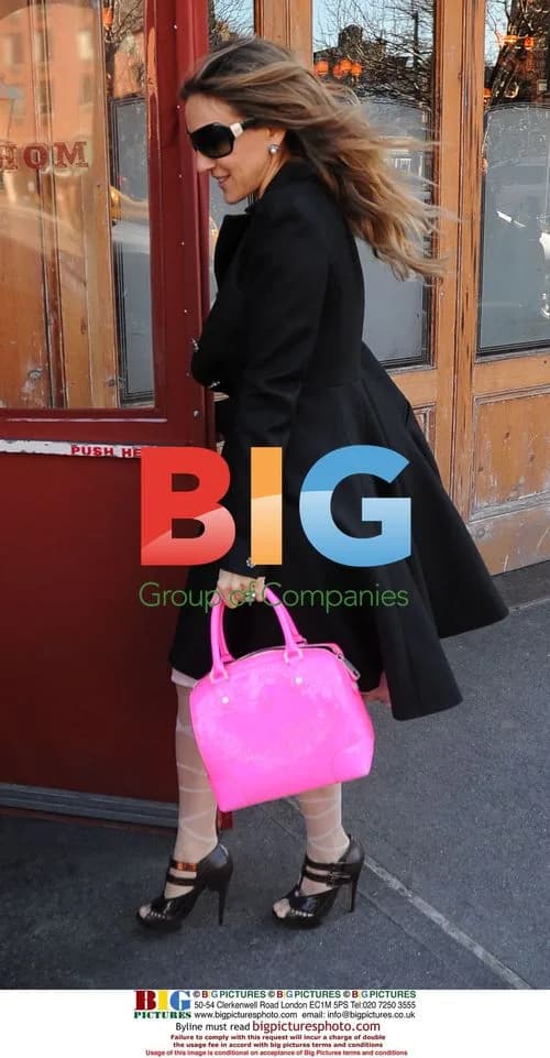 Sarah Jessica Parker at Morandi Restaurant in NYC