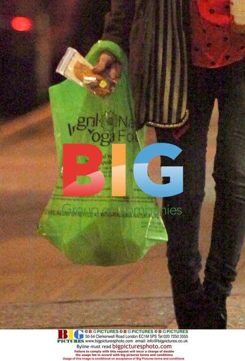 Mary-Kate Olsen Christmas shopping in NYC