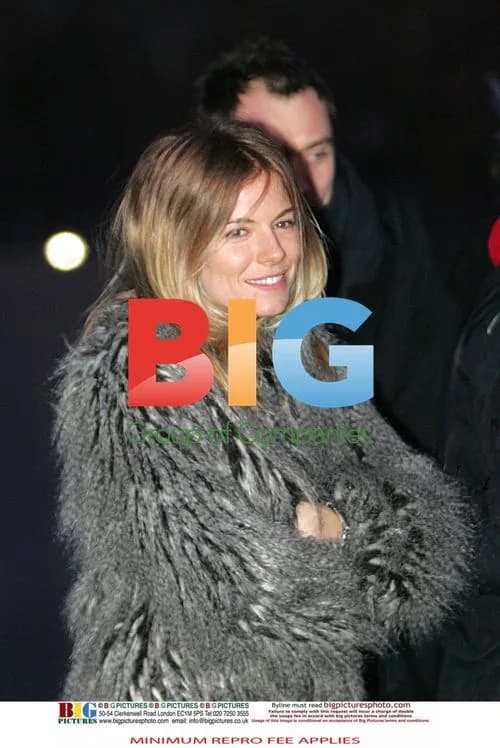 Sienna Miller and Jude Law's Horse Carriage Ride in NYC