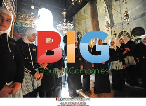 Muslim students visit Church of Nativity