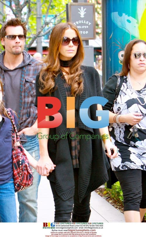 Kate Beckinsale family shopping trip