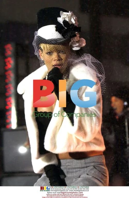 Rihanna records New Year's Eve performance